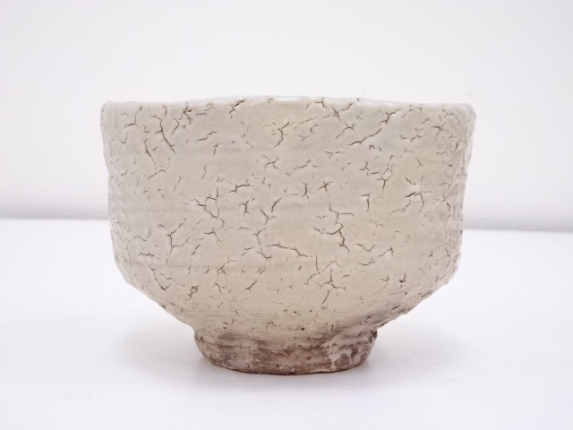 茶碗、萩割高台、鬼萩、梅田陶楽作。 鬼萩割高台茶碗 - 国立工芸館