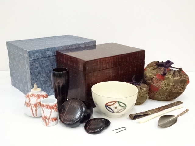 茶箱 塗師 出 松斎 蒟醤塗 共箱 野点 利休茶箱 抹茶碗