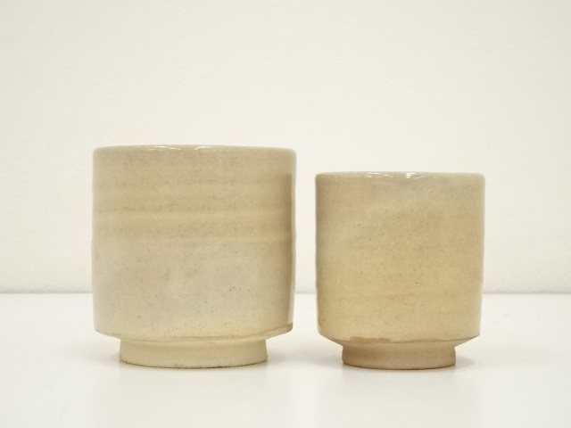 ＜委託3323＞☆『十三代 坂田泥華』☆萩焼 白釉 三角 水指☆花入にも☆茶道具☆壺☆坂田泥珠 [ 道具 ] - 道具 萩焼 十三代 坂田泥華造 夫婦湯呑（共箱） | ネット